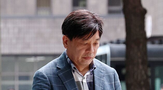 '단전·단수 의혹' 참고인 조사 출석하는 조선호 전 경기소방재난본부장