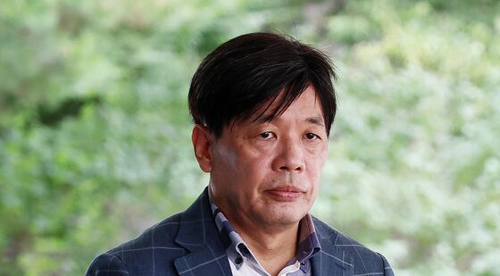 법정 향하는 이상민 측 변호인단