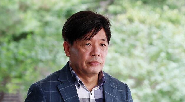 참고인 조사 출석하는 조선호 전 경기재난본부장
