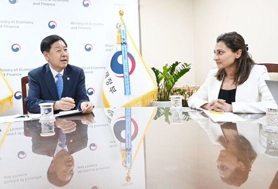구윤철, 무디스 연례협의단 면담…"초혁신 경제 전환 전력"