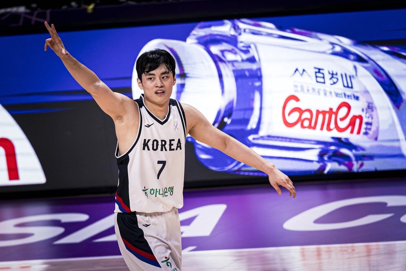 본문 이미지 - 유기상은 8일(한국시간) 열린 한국과 카타르의 2025 FIBA 아시아컵 조별리그 A조 2차전에서 3점 슛 7개 포함 24점을 기록했다. (FIBA 제공)