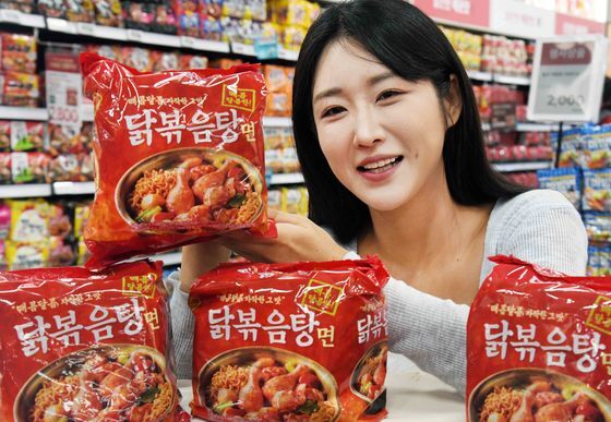 하림지주 '급등'·동양고속 '거래정지'…토지개발株 과열[핫종목]