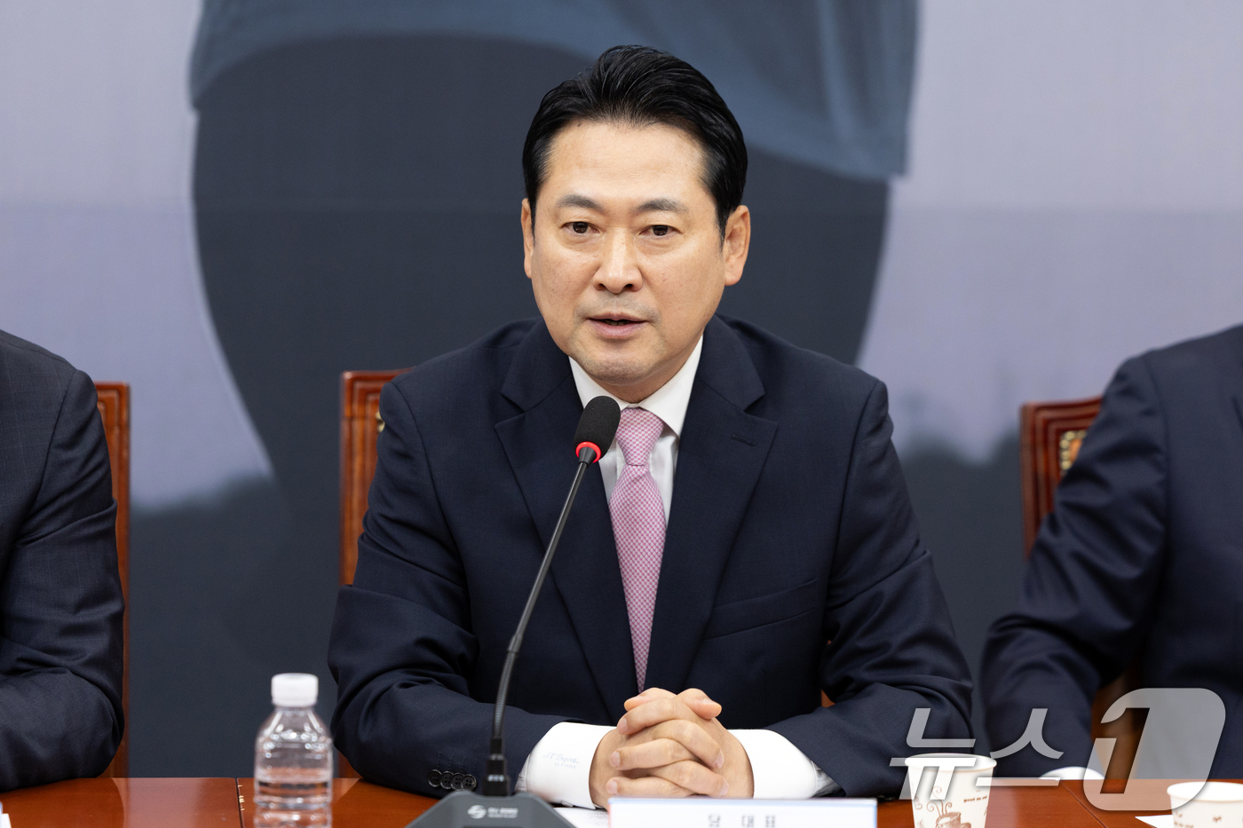 (서울=뉴스1) 이승배 기자 = 장동혁 국민의힘 대표가 1일 오전 서울 여의도 국회에서 최고위원회의를 주재하고 있다. 2025.9.1/뉴스1