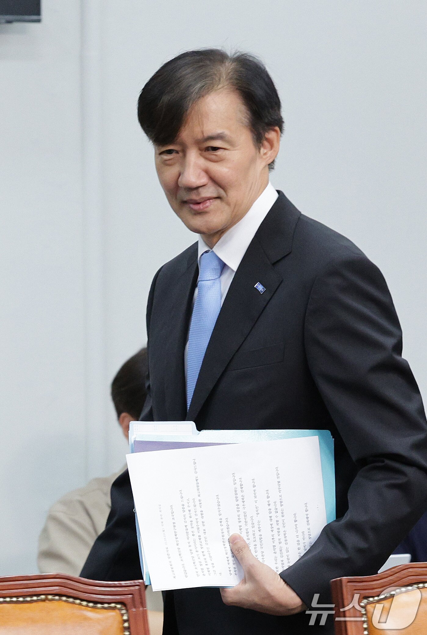 본문 이미지 - 조국 조국혁신당 혁신정책연구원장이 1일 오전 서울 여의도 국회에서 열린 조국혁신당 최고위원회의에 참석하고 있다. 2025.9.1/뉴스1 ⓒ News1 신웅수 기자