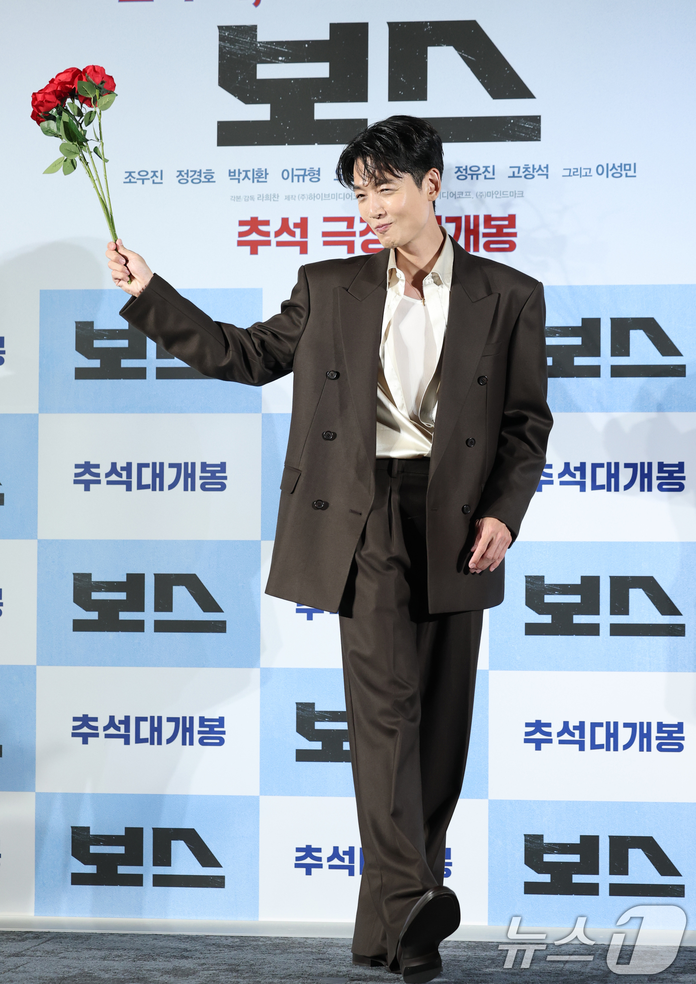 (서울=뉴스1) 권현진 기자 = 배우 정경호가 1일 오전 서울 메가박스 성수에서 열린 영화 '보스'(감독 라희찬) 제작보고회에 참석해 포즈를 취하고 있다.‘보스’는 조직의 미래가 …