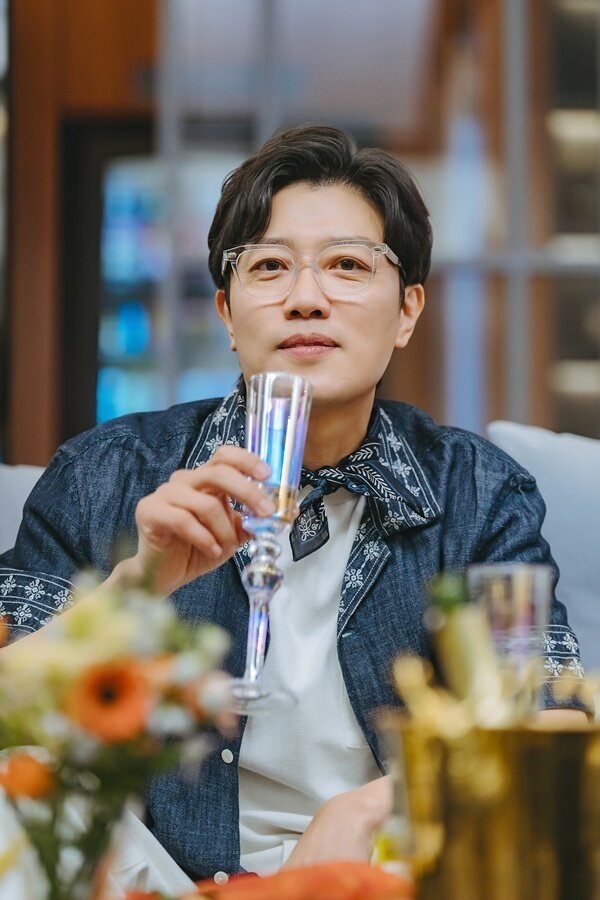 본문 이미지 - TV조선 컨피던스맨KR 스틸