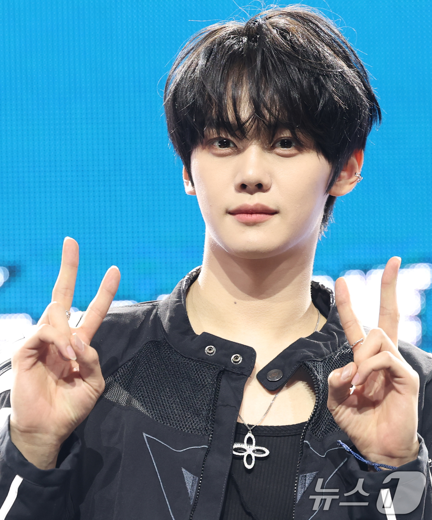 (서울=뉴스1) 권현진 기자 = 제로베이스원(ZEROBASEONE) 김규빈이 1일 오후 서울 용산구 블루스퀘어 SOL트래블홀에서 가진 정규 1집 ‘NEVER SAY NEVER(네버 …