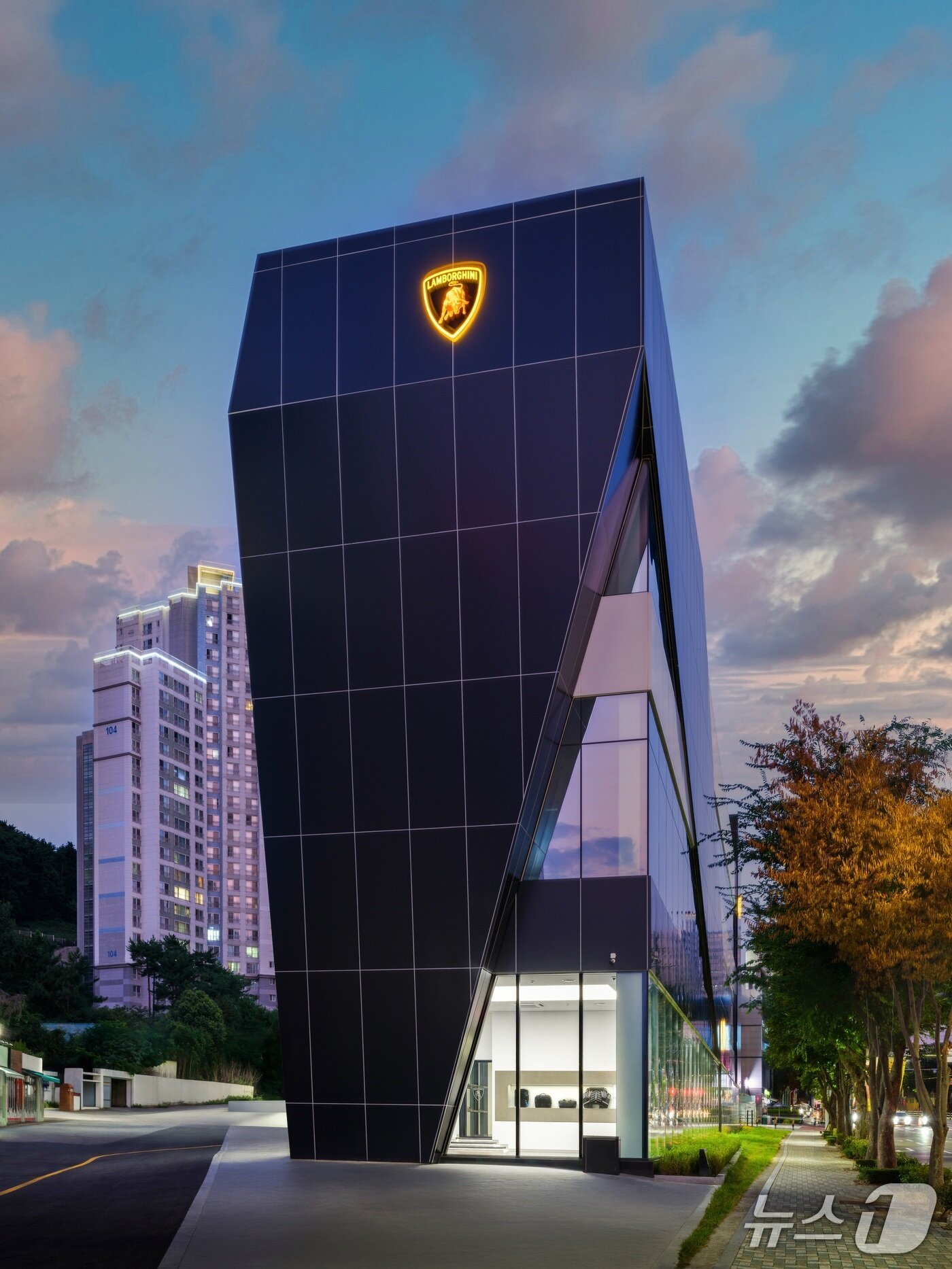 본문 이미지 - 람보르기니 부산(람보르기니 제공) 