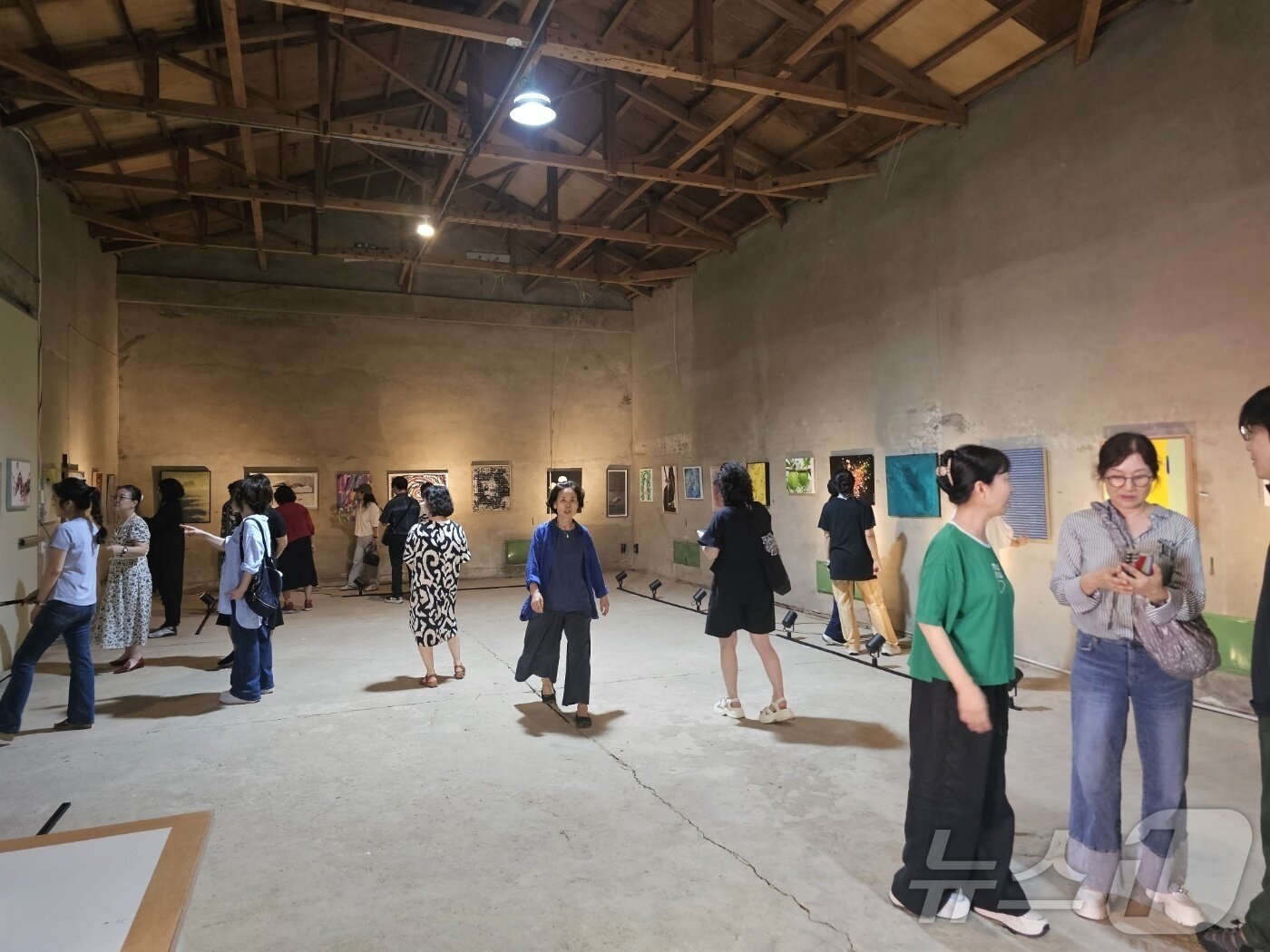 본문 이미지 - 전남 나주 산포면 송림아트센터에서 9월 한 달 동안 열리는 STO한국현대미술 전시회.(나주미술관 제공, 재배포 및 DB 금지)/뉴스1