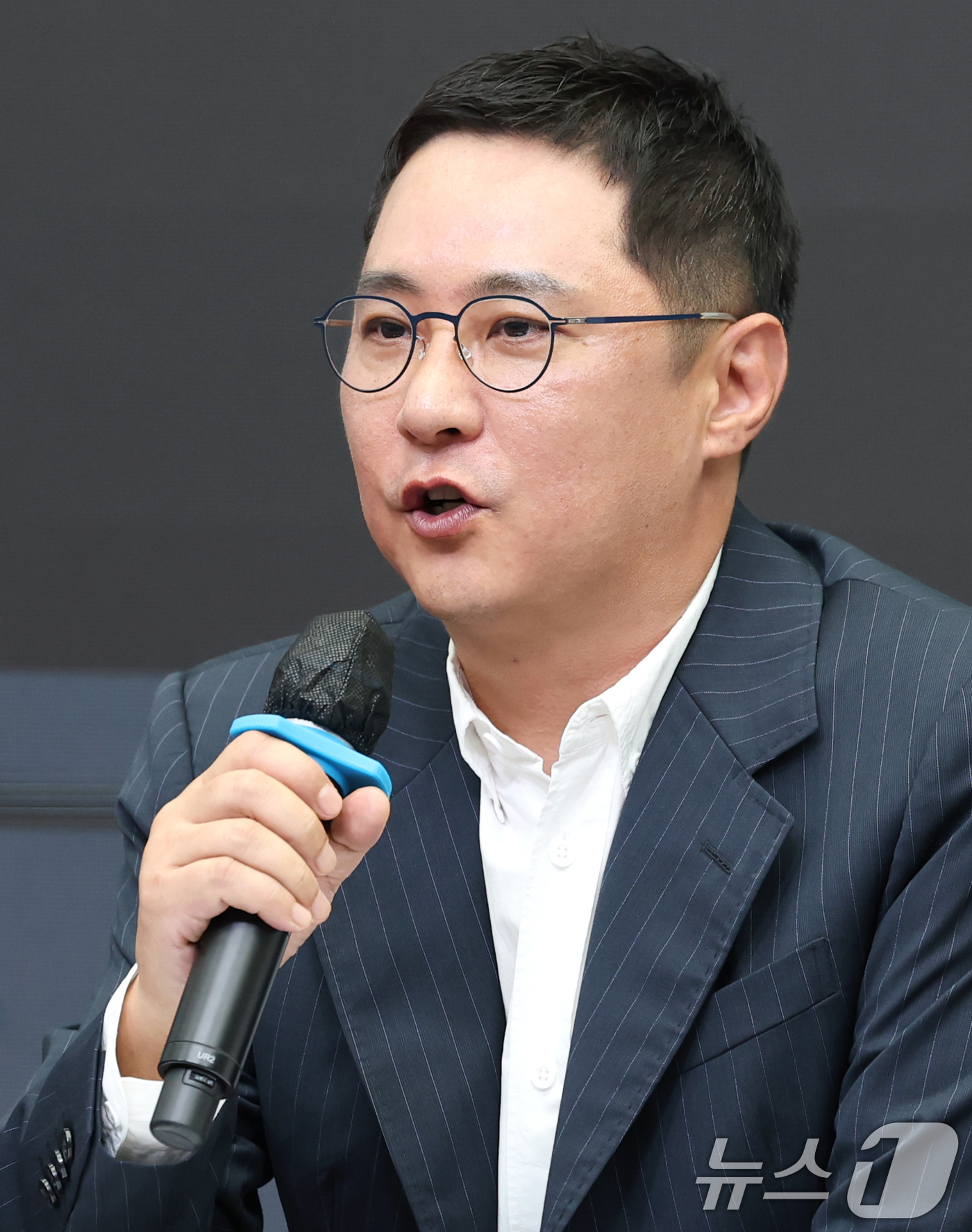 (서울=뉴스1) 권현진 기자 = 박권영 피나클엔터테인먼트 CEO가 1일 오후 서울 용산구 썸머스타에서 열린 '비 마이 보이즈(B:MY BOYZ)' 데뷔 그룹 YUHZ(유어즈) 글로 …