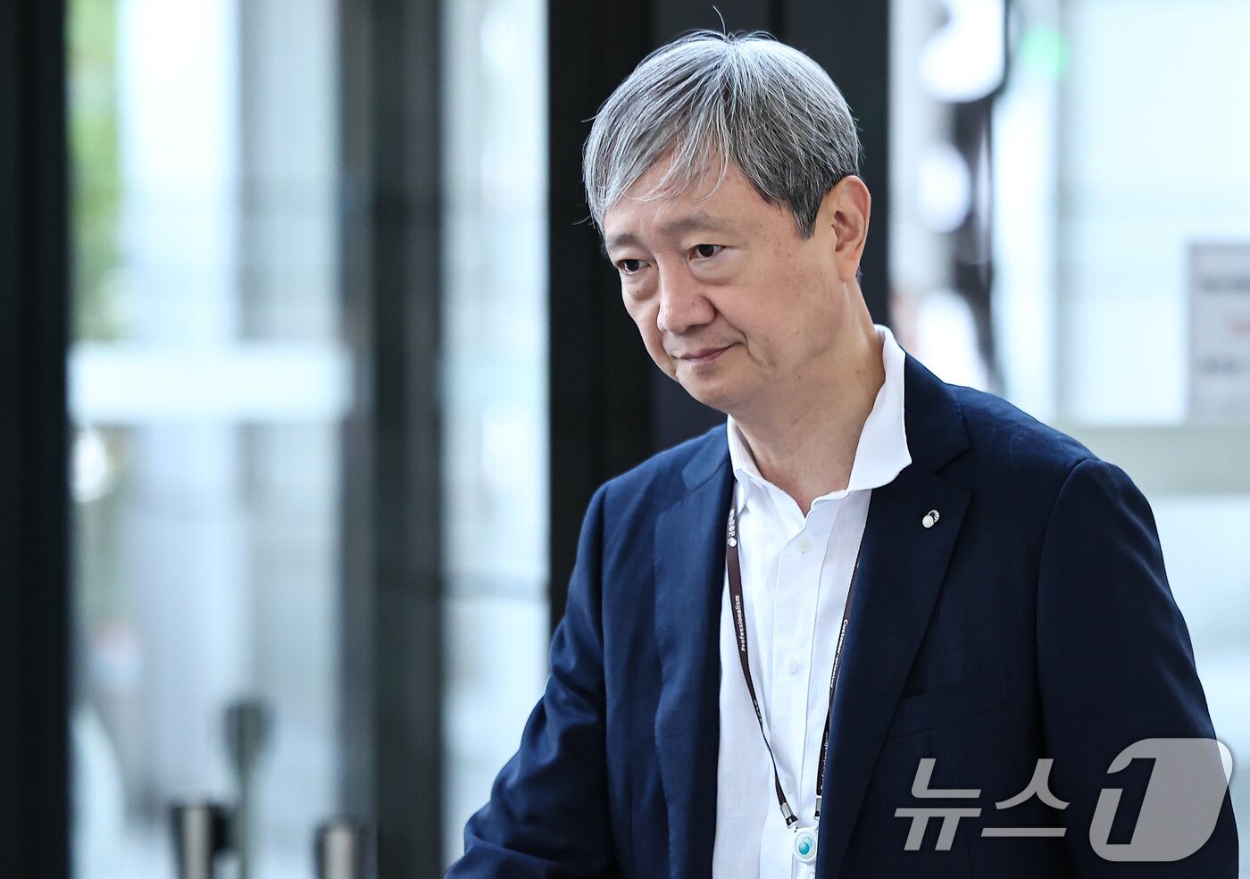 본문 이미지 - 이찬진 금융감독원장이 10일 오전 서울 여의도 금융감독원으로 출근하고 있다. 2025.9.10/뉴스1 ⓒ News1 김도우 기자