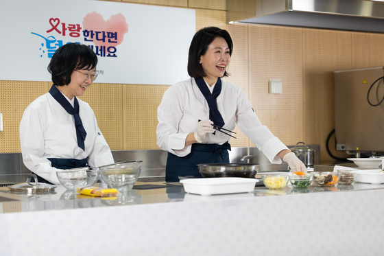 어린이·외국인도 만족하는 K-푸드'…"덜 짜고 덜 단데 맛있다"