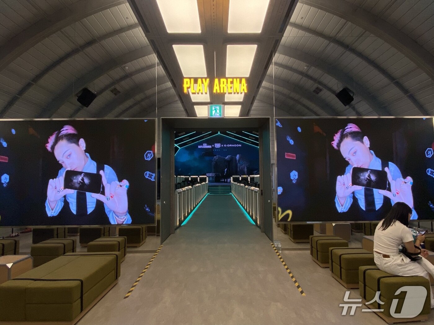 본문 이미지 - 크래프톤 'PUBG: 배틀그라운드'를 직접 즐길 수 있는 PC방 '플레이 아레나'. 2025.09.11. ⓒ 뉴스1 신은빈 기자