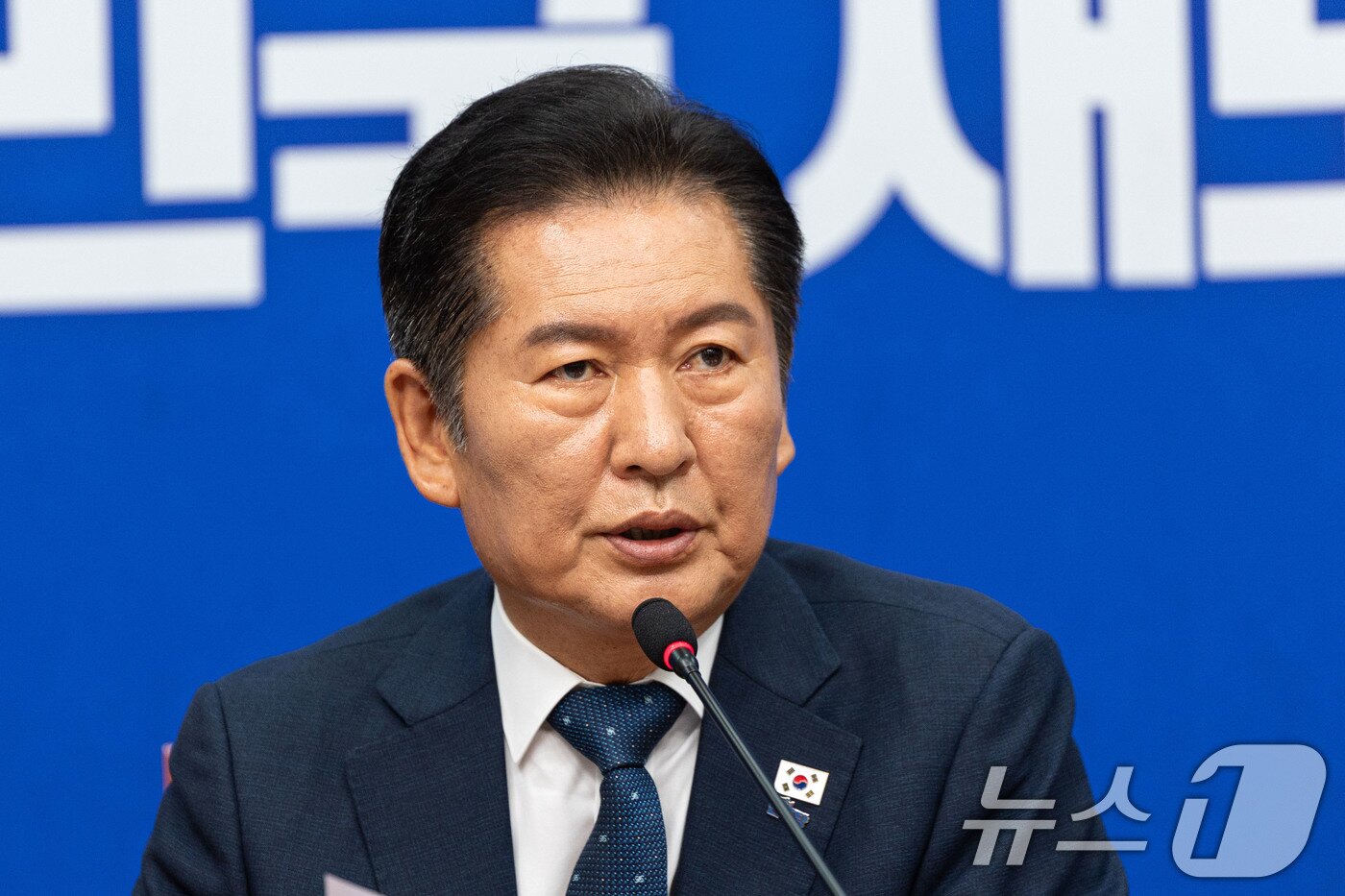 본문 이미지 - 정청래 더불어민주당 대표가 12일 서울 여의도 국회에서 최고위원회의를 주재하고 있다. 2025.9.12/뉴스1 ⓒ News1 이승배 기자