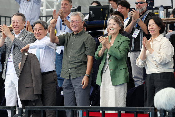 검찰, '김정숙 옷값 의혹' 경찰 무혐의 유지…송치 요구 않기로