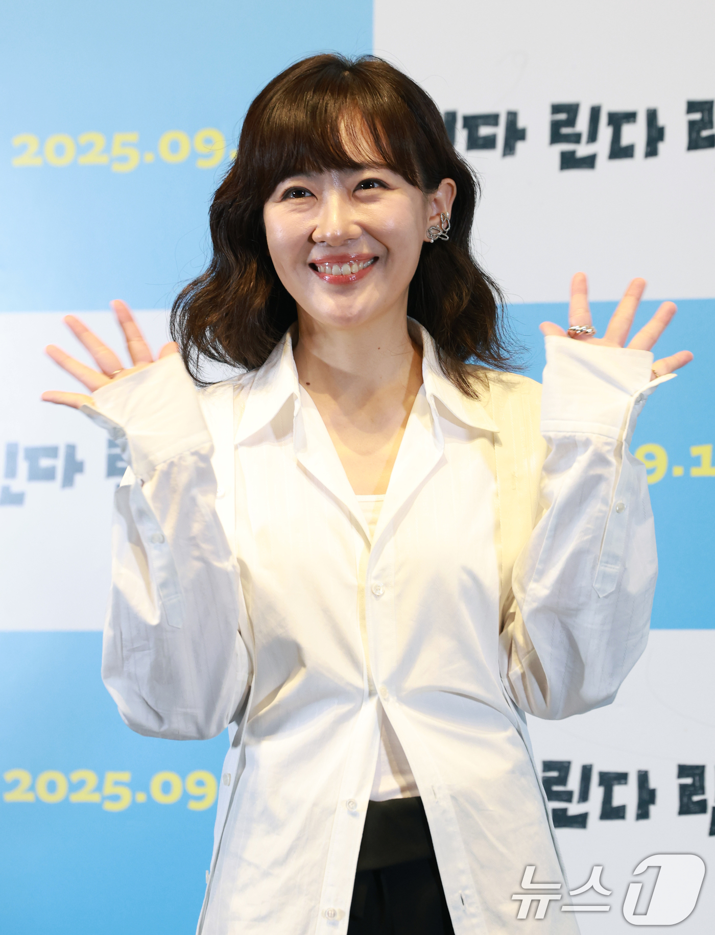 (서울=뉴스1) 권현진 기자 = 일본 배우 마에다 아키가 12일 오후 서울 강남구 코엑스 메가박스에서 열린 영화 '린다 린다 린다' 언론배급시사회 및 기자간담회에 참석해 포즈를 취 …