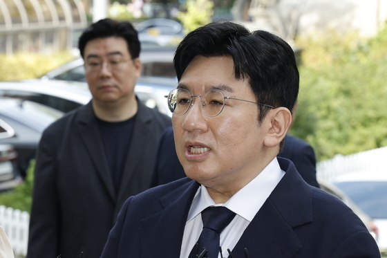 경찰 "방시혁 이번 주 송치할 것"…세 번째 구속영장 신청 주목