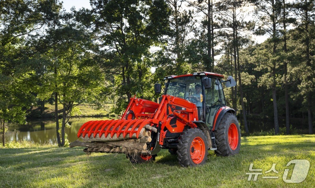 본문 이미지 - 대동이 북미에서 판매 중인 RX 시리즈 트랙터(대동 제공)