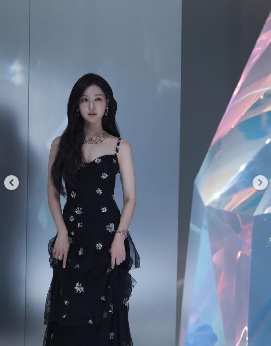 본문 이미지 - 김지원 인스타그램