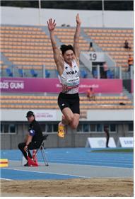본문 이미지 - 남자 세단뛰기 유규민. (대한육상연맹 제공)