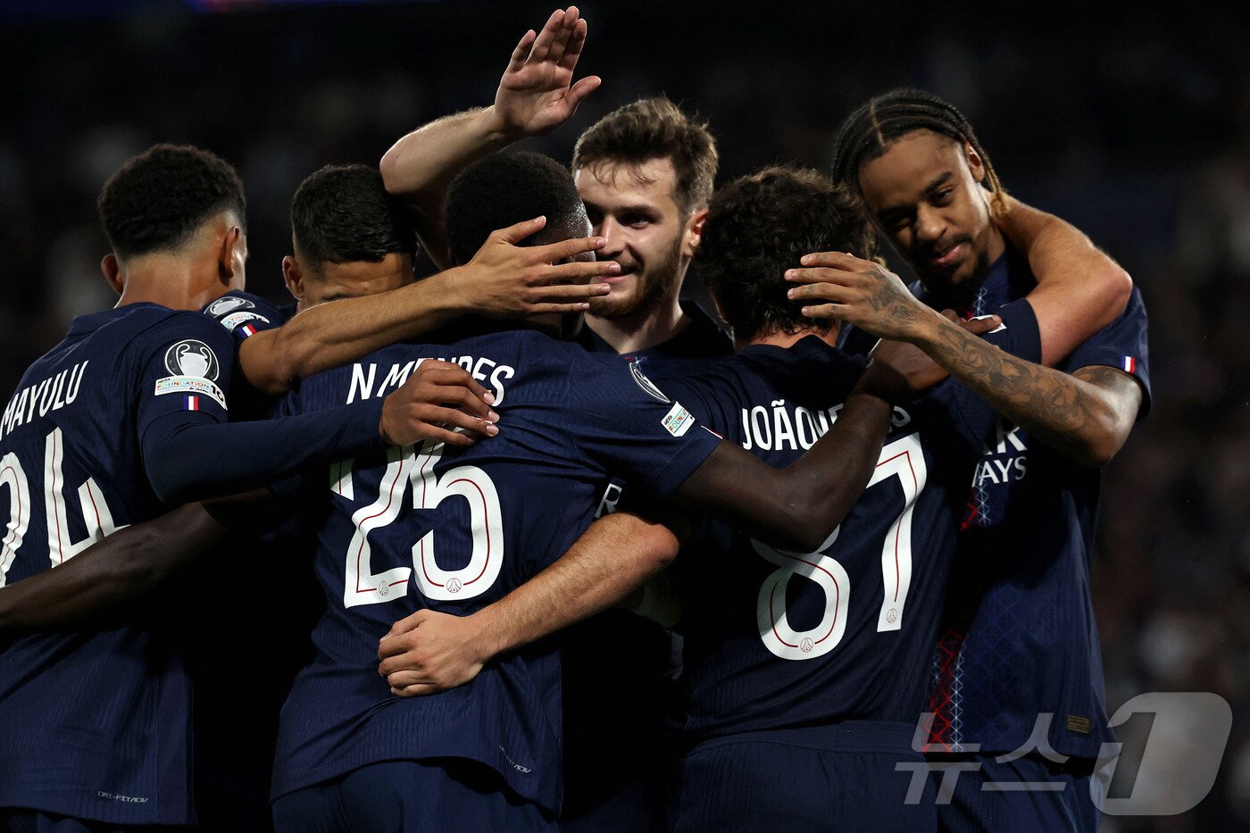 본문 이미지 - 득점 후 기뻐하는 PSG 선수들ⓒ AFP=뉴스1