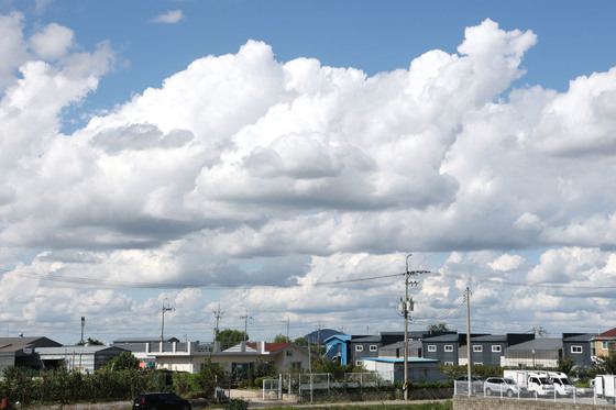[오늘의날씨] 인천(22일, 일)…구름 많음, 낮 최고 14~18도