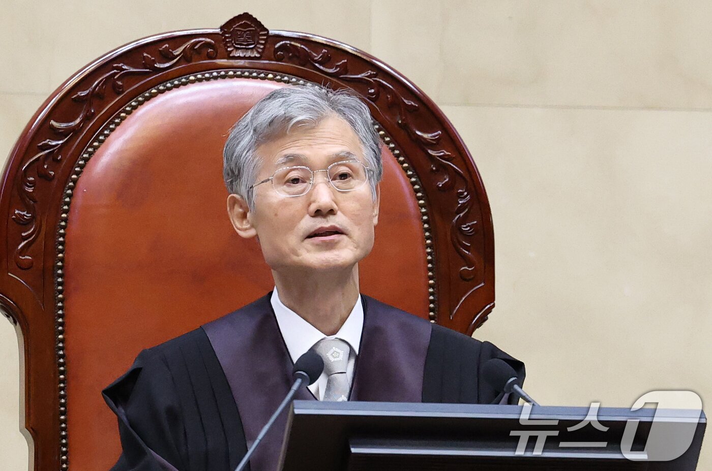 본문 이미지 - 조희대 대법원장이 18일 오후 서울 서초구 대법원 대법정에서 열린 전원합의체 선고에서 발언하고 있다. 2025.9.18/뉴스1 ⓒ News1 오대일 기자