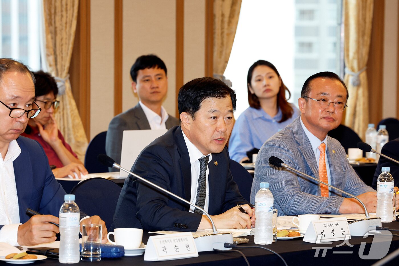 본문 이미지 - 올해 제1차 국가건강검진위원회를 주재한 이형훈 보건복지부 제2차관&#40;보건복지부 제공&#41;