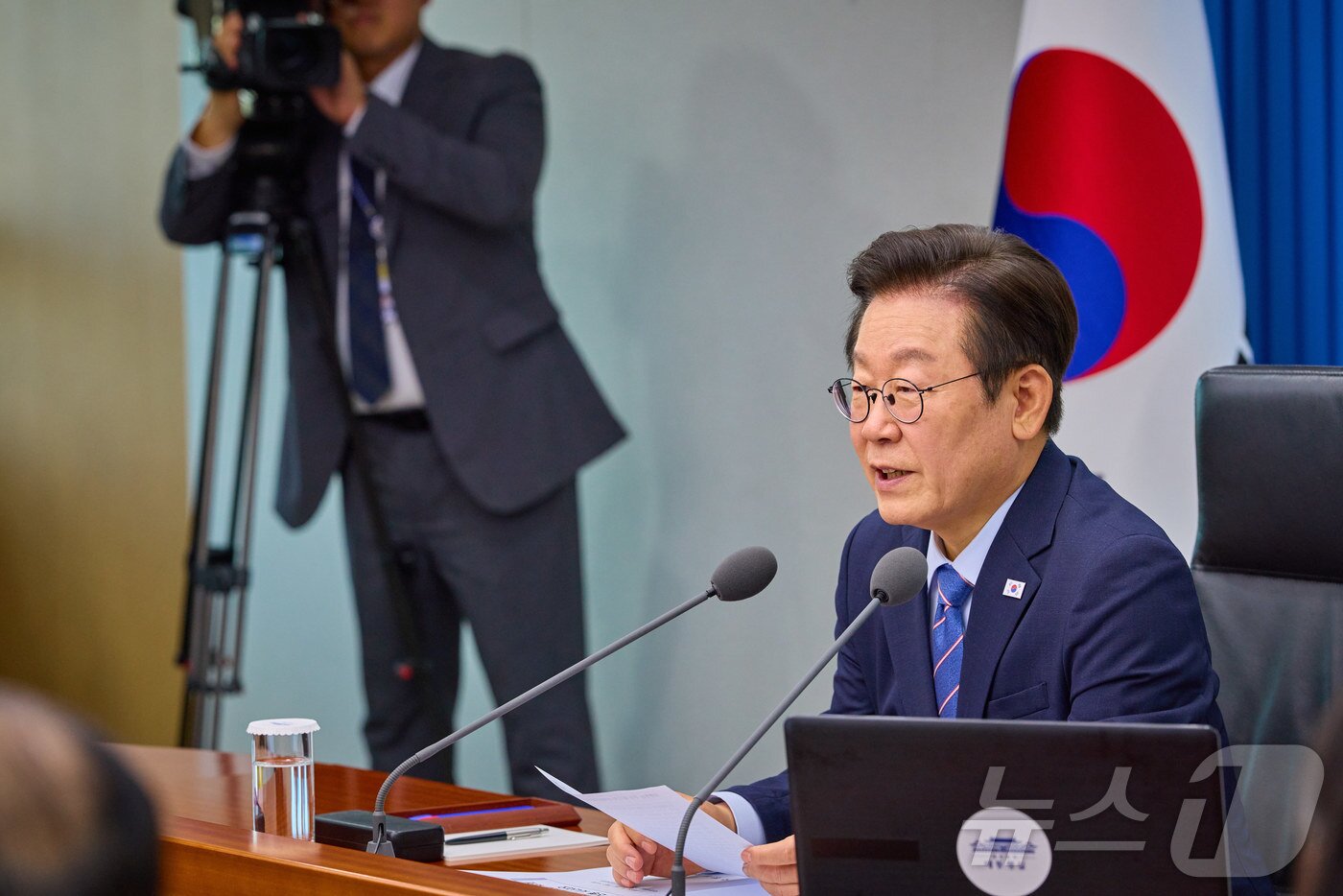 본문 이미지 - 이재명 대통령이 18일 서울 용산 대통령실 청사에서 열린 수석보좌관회의에서 발언을 하고 있다. &#40;대통령실 제공. 재판매 및 DB 금지&#41; 2025.9.18/뉴스1 ⓒ News1 이재명 기자