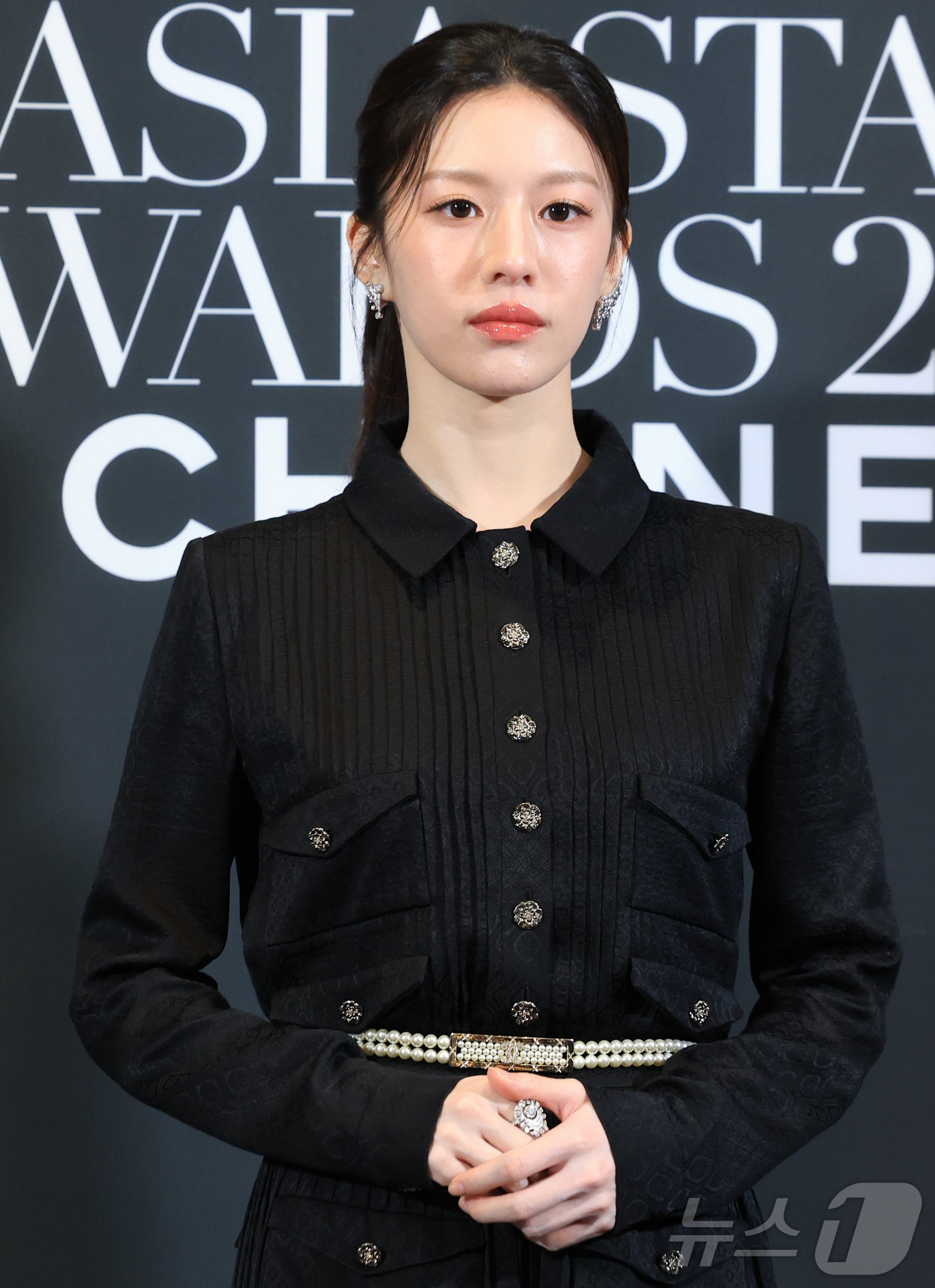 (부산=뉴스1) 권현진 기자 = 배우 고윤정이 18일 부산 해운대구 중동 파라다이스호텔에서 열린 ‘2025 마리끌레르 아시아스타어워즈’ 포토콜 행사에 참석해 포즈를 취하고 있다. …