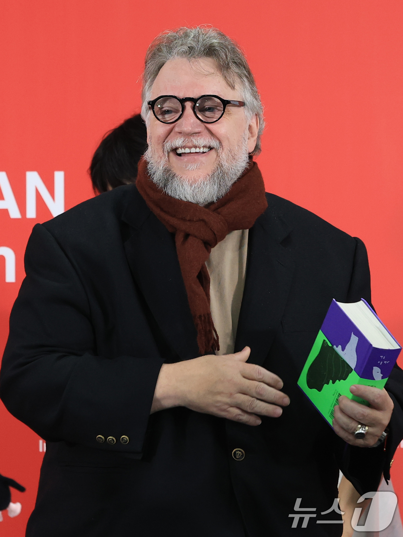 (부산=뉴스1) 권현진 기자 = 기예르모 델토로 감독이 19일 오전 부산 해운대구 영화의전당 비프힐에서 열린 제30회 부산국제영화제(BIFF) 갈라 프레젠테이션 초청작 '프랑켄슈타 …