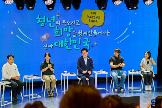 李대통령, 오늘 '청년의 날' 메시지…일자리·주거 청년 목소리 듣는다