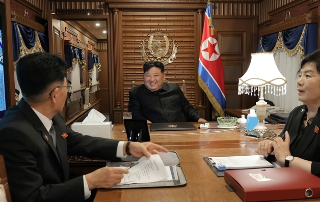 리창 中총리, 최선희 北외무상에 "실질 협력으로 공동발전 용의"