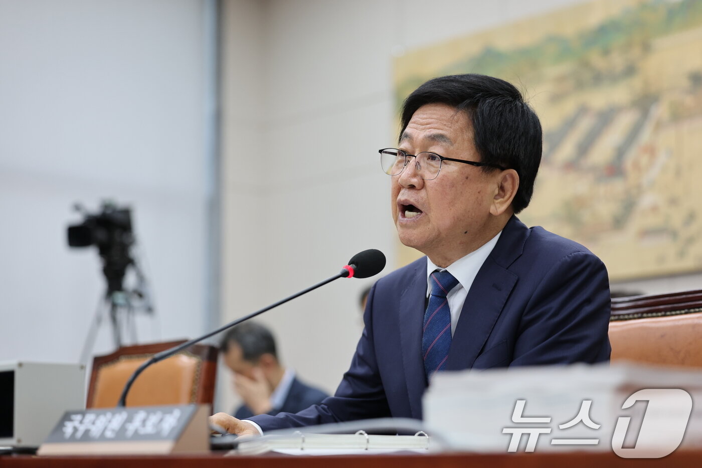 본문 이미지 - 최교진 사회부총리 겸 교육부 장관 후보자가 2일 서울 여의도 국회 교육위원회에서 열린 인사청문회에서 답변을 하고 있다. 2025.9.2/뉴스1 ⓒ News1 이승배 기자