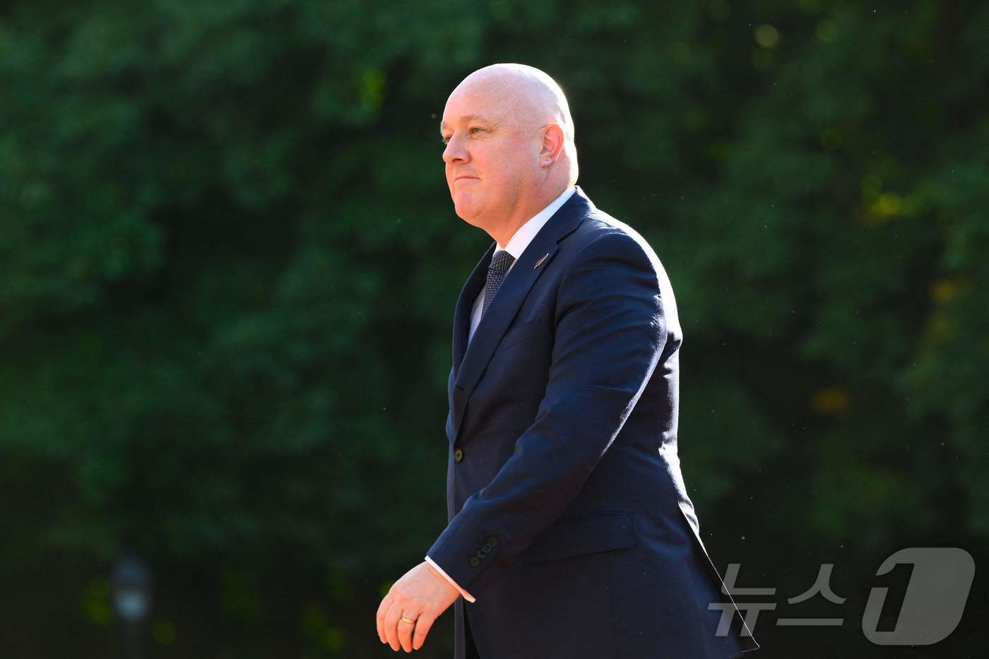 (헤이그 AFP=뉴스1) 윤다정 기자 = 6월 24일(현지시간) 네덜란드 헤이그에서 크리스토퍼 럭슨 뉴질랜드 총리가 북대서양조약기구(NATO) 정상회의 기간 중 하위스텐보스 왕궁에 …