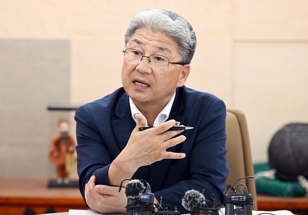 이상봉 제주도의회 의장 "제2공항 공정성 점검 역할에 집중"