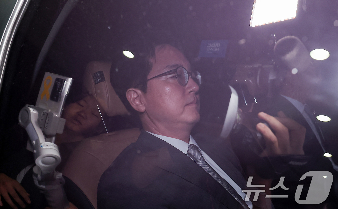 (서울=뉴스1) 김성진 기자 = 심우정 전 검찰총장이 22일 새벽 서울 서초구 서울고등검찰청에 마련된 내란 특검팀(특별검사 조은석) 사무실에서 피고발인 신분으로 조사를 받은 후 귀 …