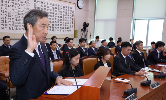 '안보실 인사 비리' 윤재순·임종득 정식 재판 시작