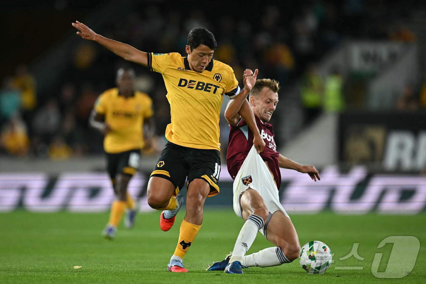 본문 이미지 - 울버햄튼의 황희찬 ⓒ AFP=뉴스1