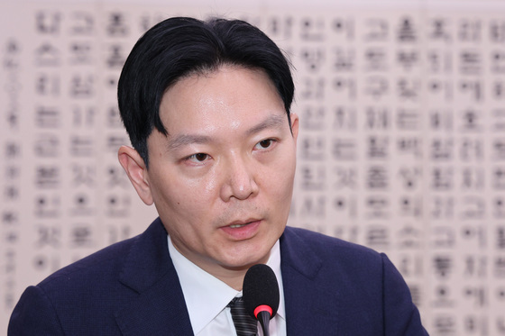 박상용 검사 "종범 주장한 사람에게 진실 말하란 게 회유인가"