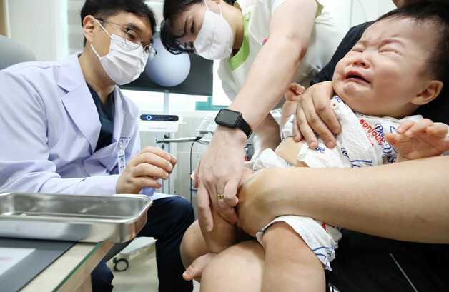 "이물 백신 괜찮나요?"…질병청 '예방접종의 모든 것' 알린다