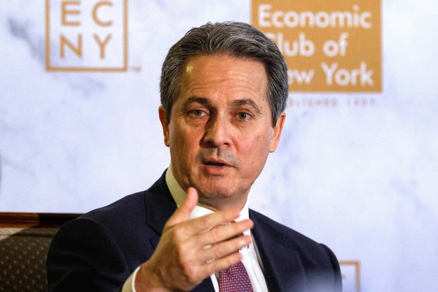 세인트루이스 연은 총재 "현 금리 적절하다…추가 인하는 지켜봐야"