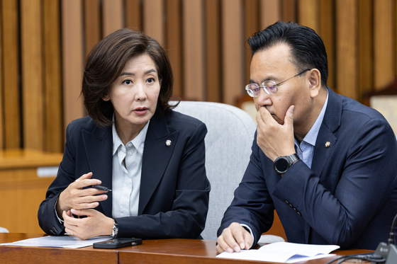 野 "김용 재판부 직격한 李, 삼권분립 파괴 폭거…무죄 선고 압박"