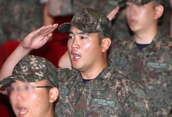 이재용 회장, 28일 장남 이지호씨 해군 장교 임관식 간다