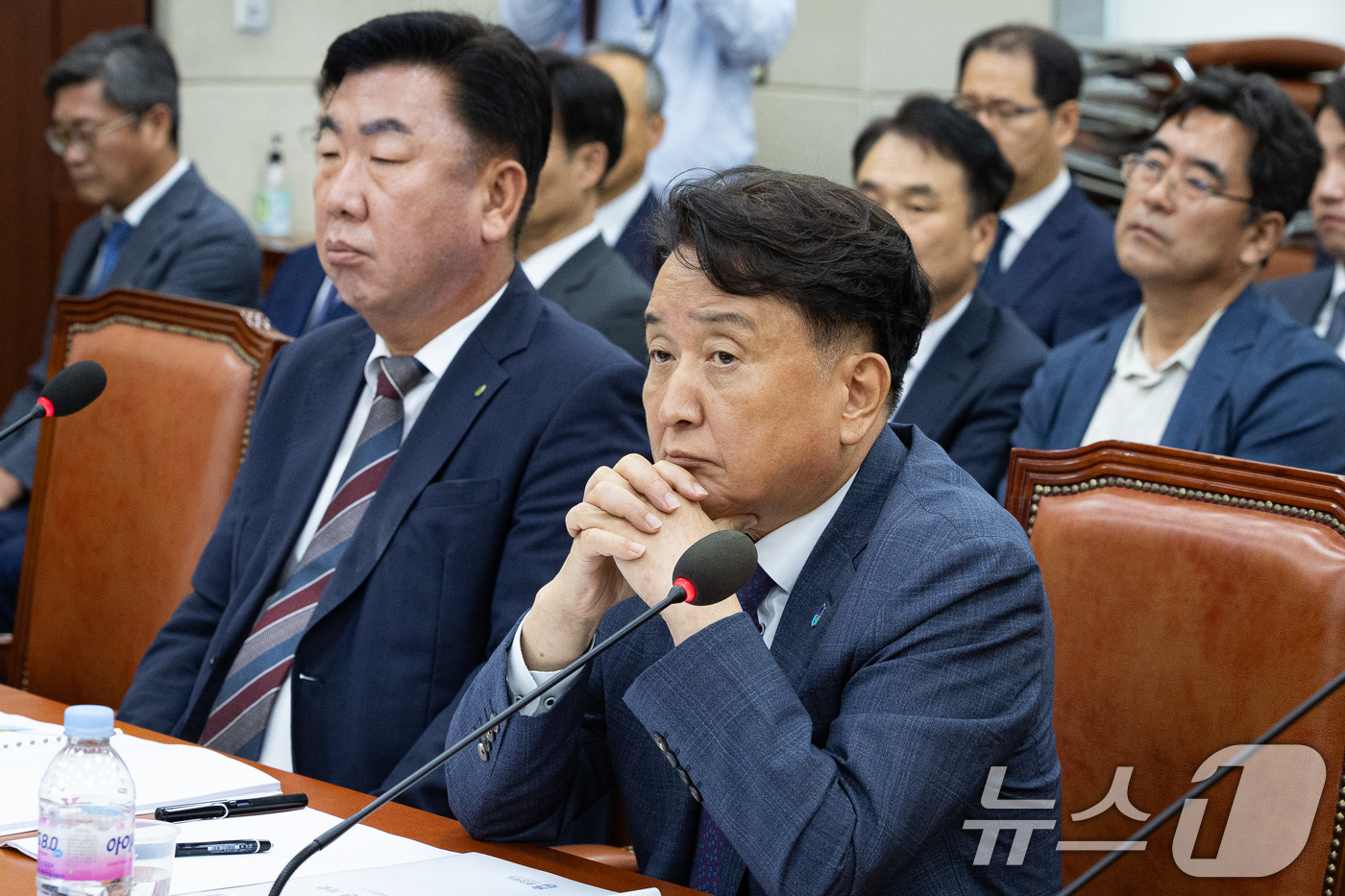 (서울=뉴스1) 유승관 기자 = 김영환 충북도지사가 23일 서울 여의도 국회에서 열린 제429회 국회(정기회) 행정안전위원회의 오송 지하차도 참사 진상규명과 재발방지 대책마련을 위 …