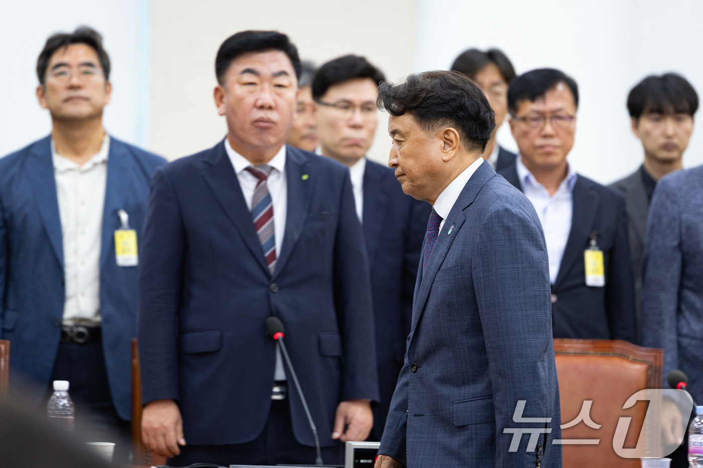 (서울=뉴스1) 유승관 기자 = 김영환 충북도지사가 23일 서울 여의도 국회에서 열린 제429회 국회(정기회) 행정안전위원회의 오송 지하차도 참사 진상규명과 재발방지 대책마련을 위 …