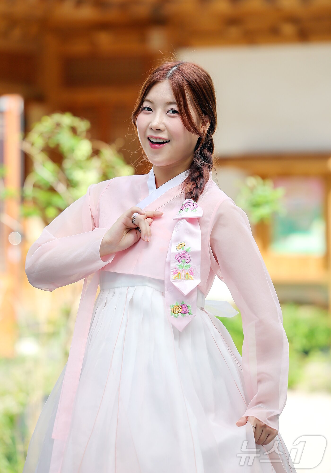 본문 이미지 - 트로트 가수 성민지 ⓒ News1 김진환 기자