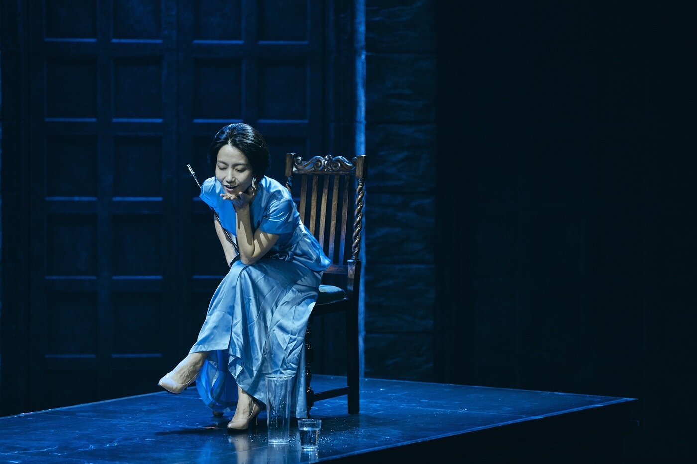 본문 이미지 - 연극 &#39;프리마 파시&#39;에서 김신록 공연 모습&#40;쇼노트 제공&#41;