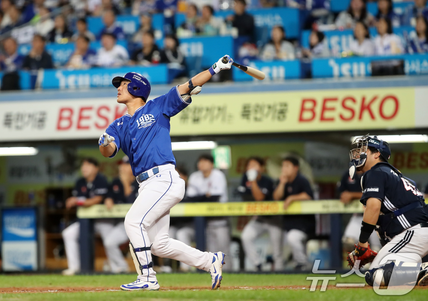 (대구=뉴스1) 공정식 기자 = 23일 오후 대구 수성구 삼성라이온즈파크에서 열린 프로야구 '2025 신한 SOL뱅크 KBO 리그' 두산 베어스와 삼성 라이온즈 경기, 6회말 삼성 …