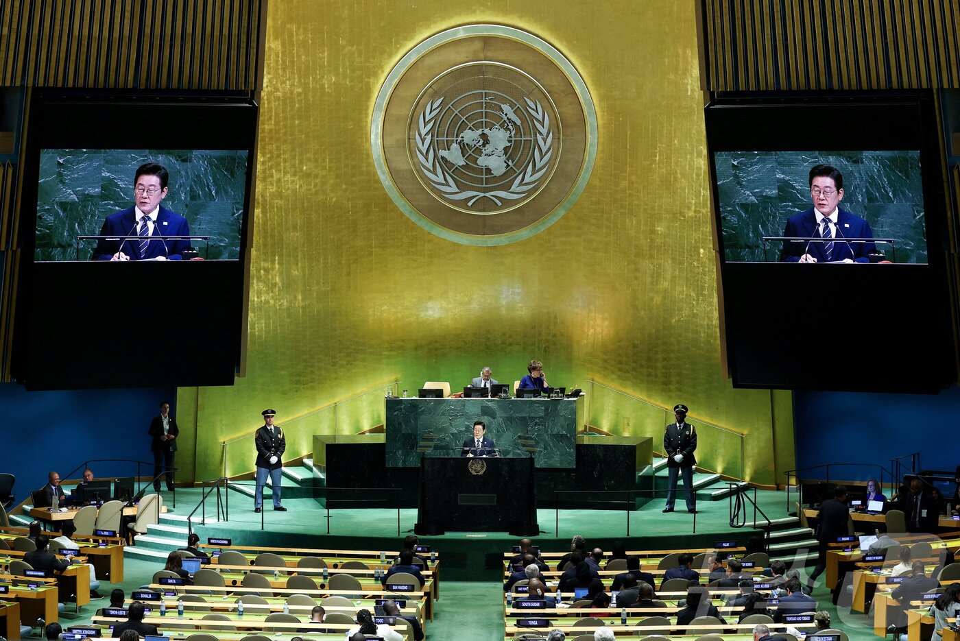 본문 이미지 - 이재명 대통령이 23일&#40;현지시간&#41; 미국 뉴욕 유엔 본부에서 열린 제80차 유엔 총회에서 기조연설을하고 있다. ⓒ 로이터=뉴스1 ⓒ News1 황기선 기자